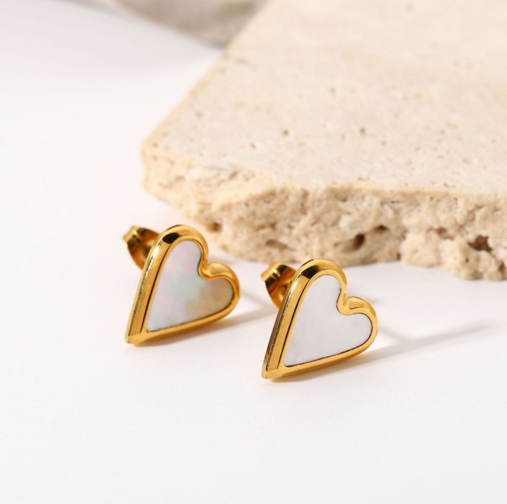 NEULRY Natural Stone White Shell Green Malachite ove Fashion Women Stainless Steel Heart Earrings