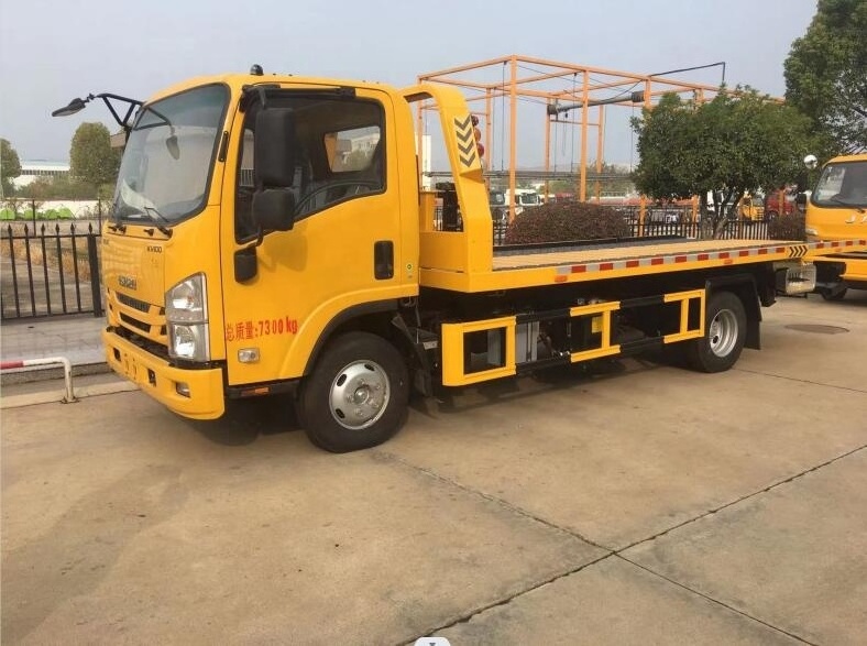 4X2 8Tons Flatbed Towing Truck  Emergency Wrecker Truck for Sale