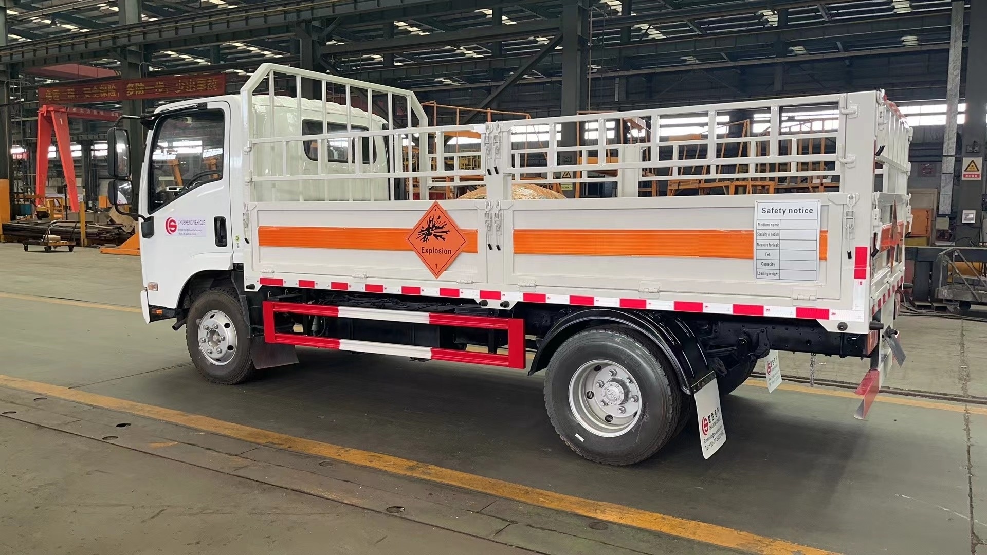 Japanese Brand 4x2 5 Tons Cylinder Transport Truck 6 Tons Small Cargo Truck for Hot Sale