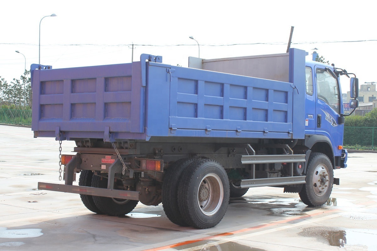 Hot Sale HOWO Small Dump Trucks 4x4 4x2  Mini Dump Truck 3 Tons Tipping Dump Truck