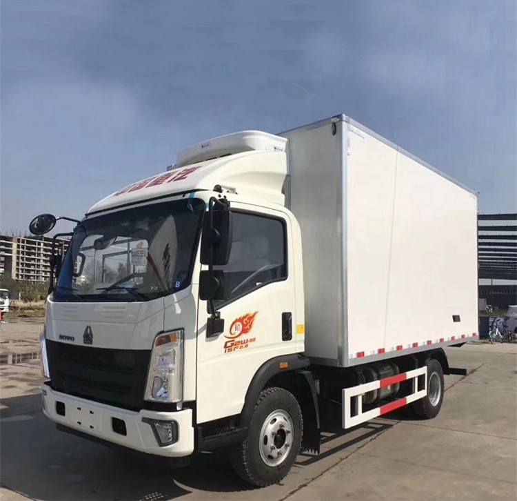 HOWO 4*2  8tons 10tons  used thermo king refrigerator refrigerated truck price cooling van for Nigeria