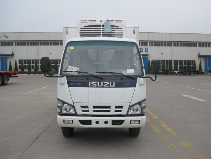 Hot Sell refrigerated truck 5 tons isuzu refrigerated truck  isuzu refrigerator trucks for sale