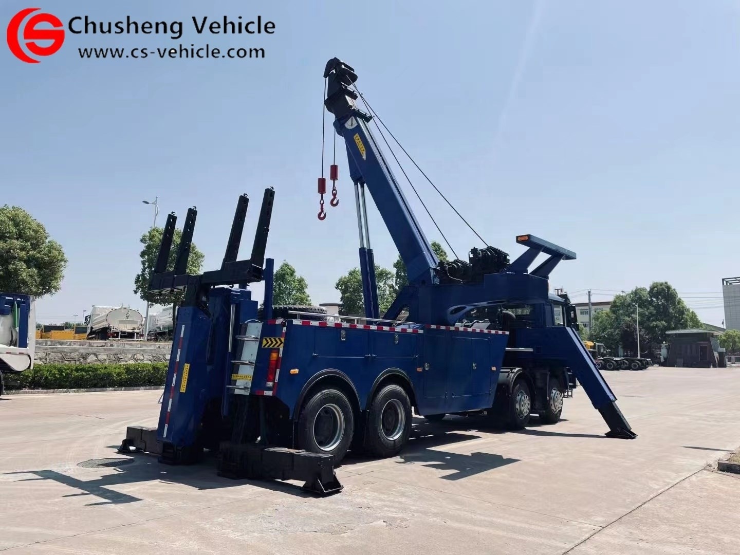 SHACMAN 50 Ton Heavy Rotator Recovery Wrecker 8x4 Towing Truck Crane Towing Truck remorque