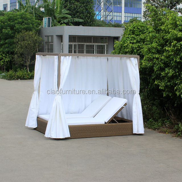 Outdoor garden seaside sunbed double lounge day bed with curtain