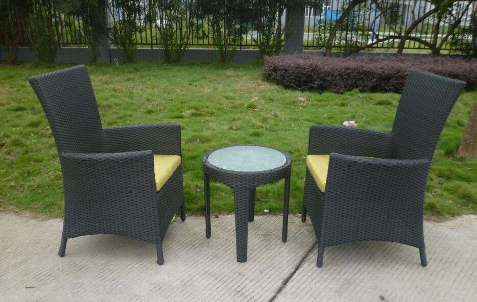 High Quality Balcony Outdoor Bistro Seating Set Furniture Garden PE Rattan 2 Chairs And Table