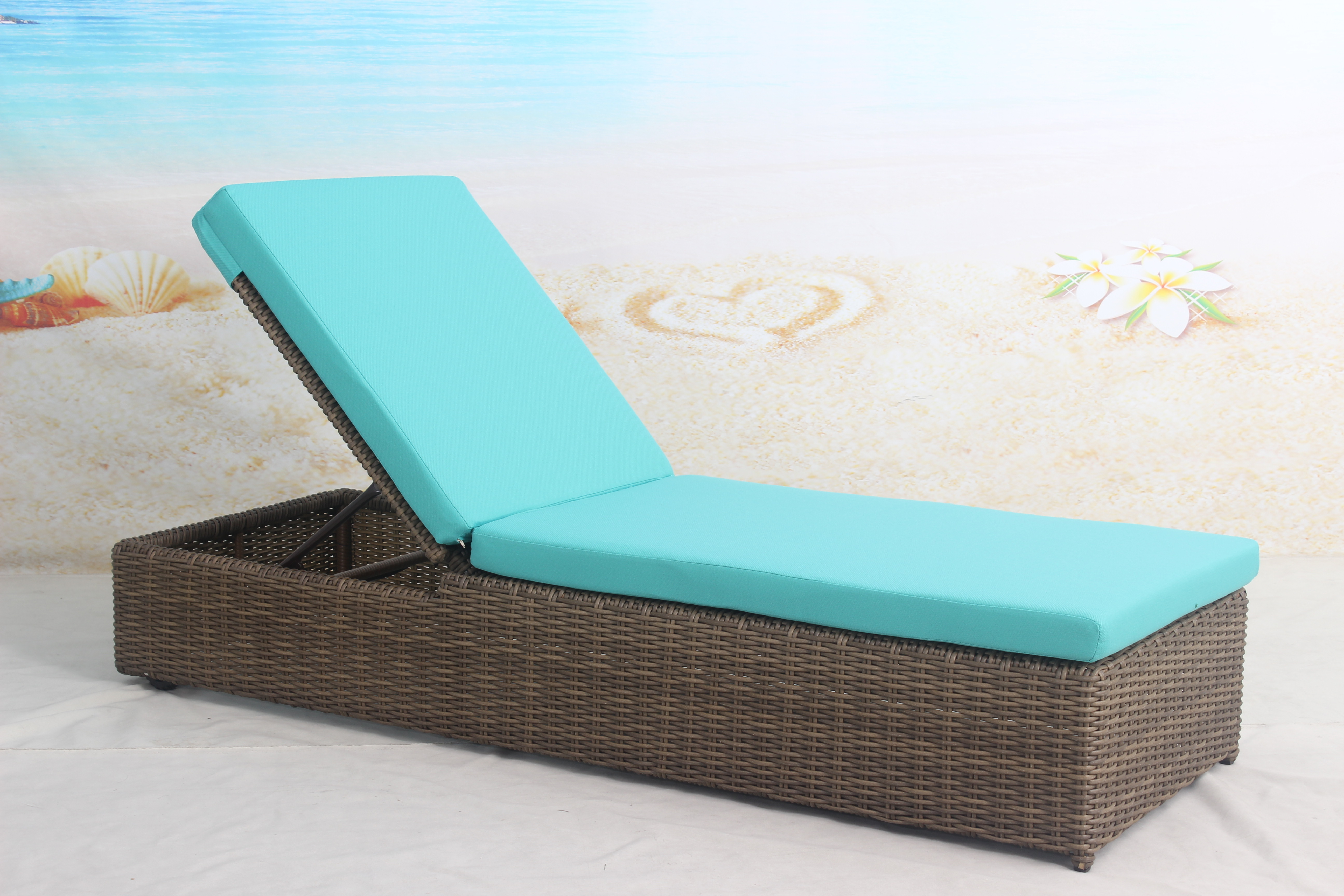 All Weather Rattan Beach Furniture Outdoor Hotel Pool Reclining PE Wicker Chaise Lounge With Cushion