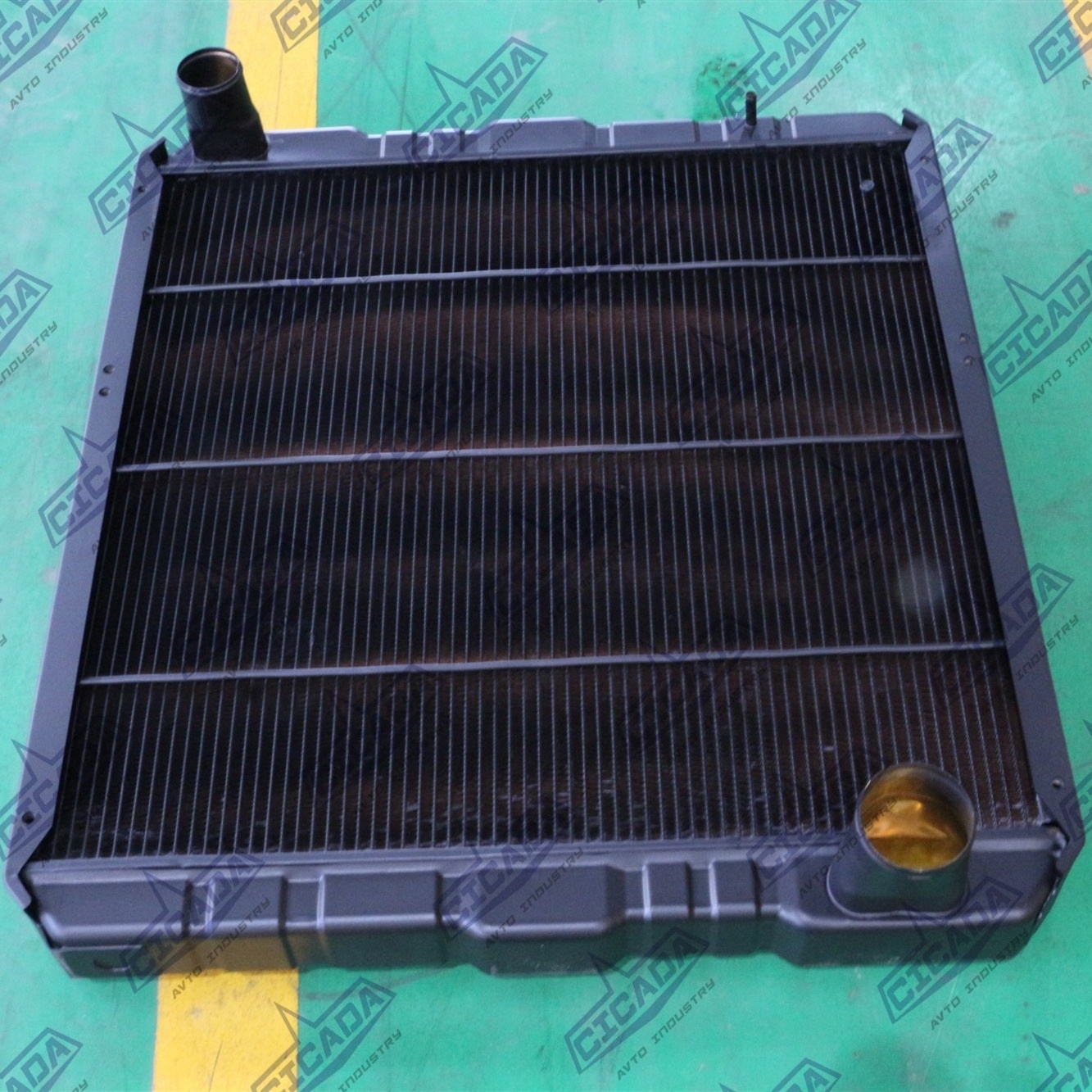 China Wholesale Supplier for ATLAS UD Truck CONDOR 2002 21400-89TH78 21400-89TL3 21400-89TL7 21400-89TL8 Radiator