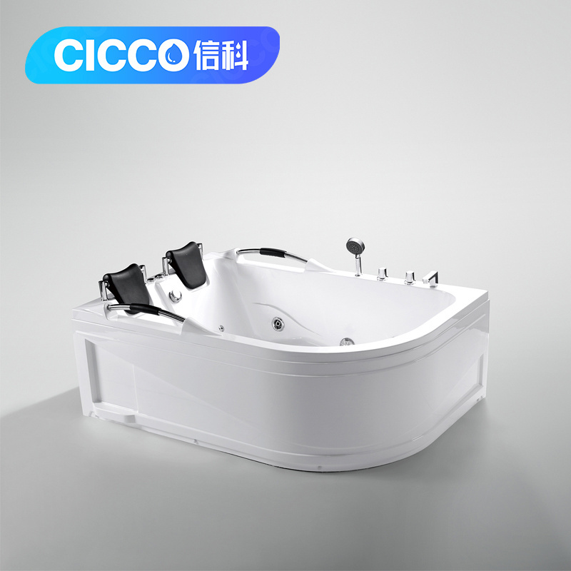 White Bathtub Two Person Indoor Bath Tub Acrylic Bathtubs Whirlpools With Faucet And Two Pillows