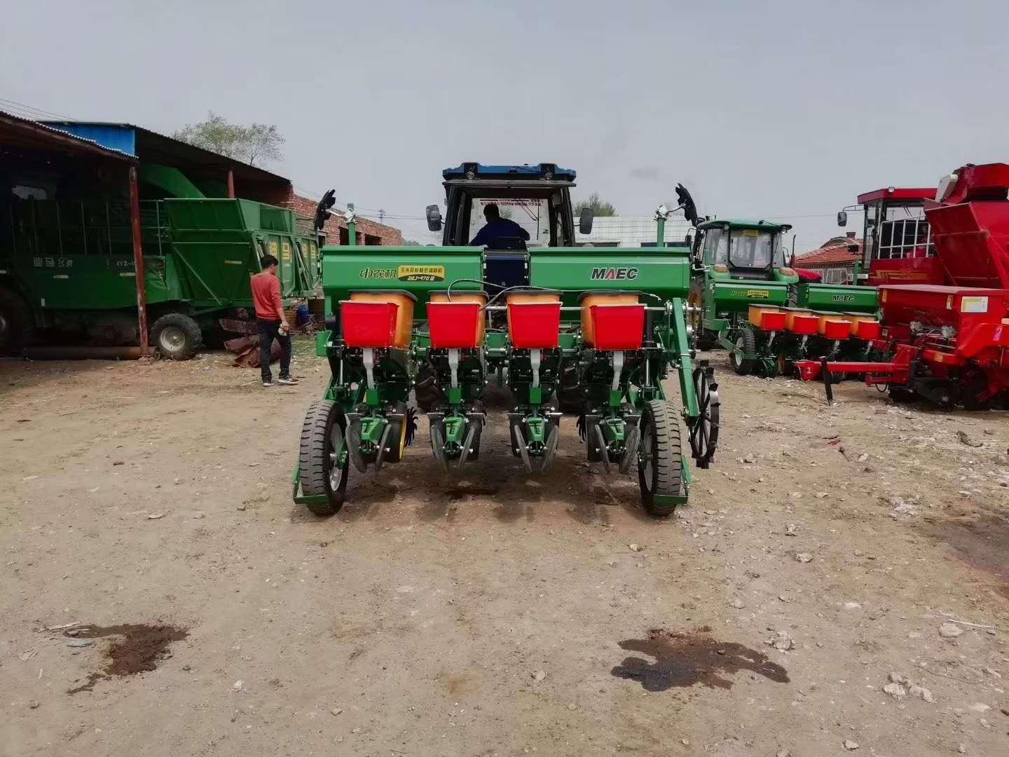 4 row fully automatic furrow ,seed,fertilizing corn planter equipment