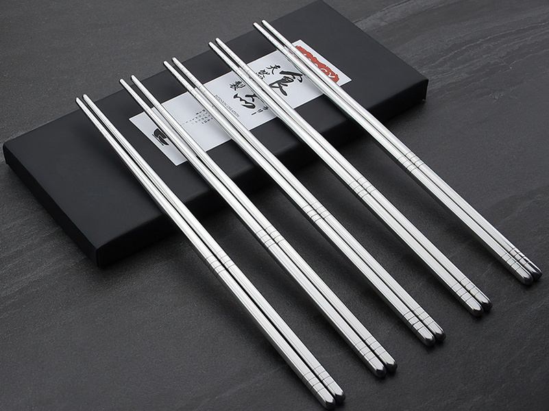 Wholesale Chinese Stainless Steel Chopsticks for Restaurant Metal Japanese Sushi Chop Sticks in Bulk