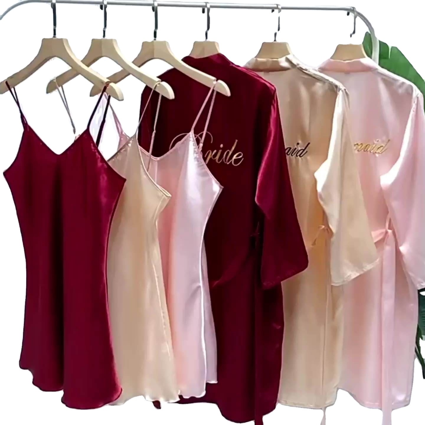 Custom Premium Pajamas Silk Women Sleepwear Satin Bridesmaid Bride Robes En Satin Pour Femmes