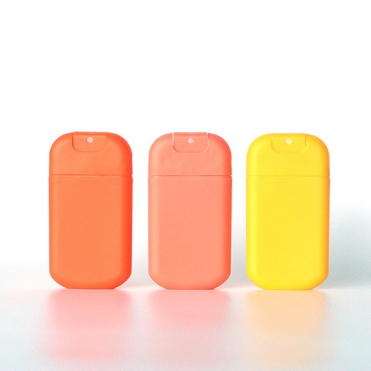 Hot sale square plastic pocket sized perfume atomizer bottle pink 20ml 30ml PET credit card flat perfume spray bottle