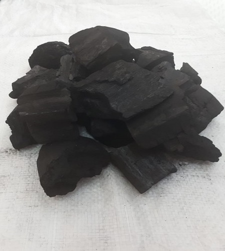 BULK PACKAGING 20 KG INDONESIA HARD WOOD CHARCOAL BBQ GRILL CHARCOAL LUMP PRICE PER TON CHARCOAL IN FUJAIRAH UAE