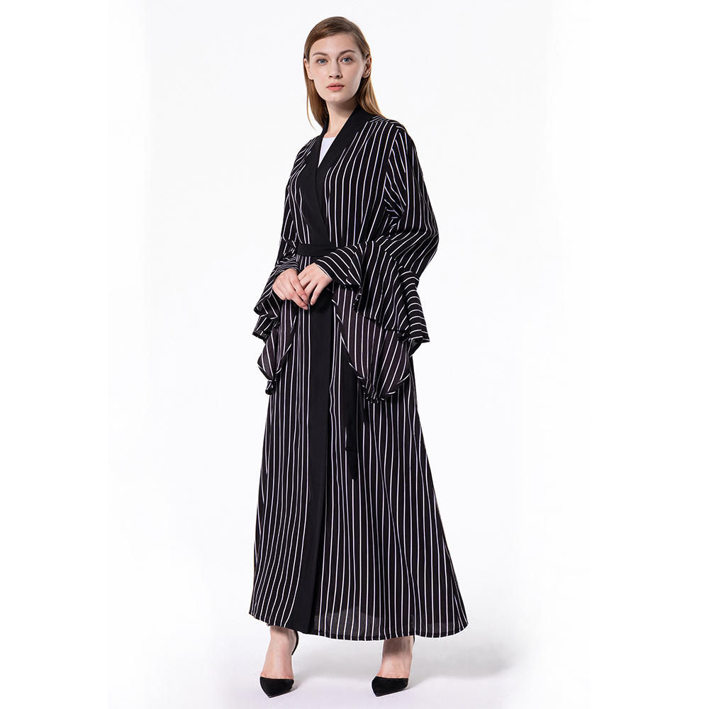 1629#Latest burqa designs pictures black and white strip indonesia islamic clothing abaya 2018 dubai women dress