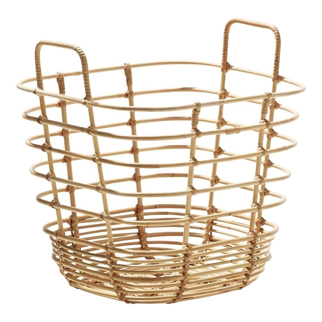 Can be customized hollow lace rattan storage basket different specifications basket shape optional high-quality rattan basket