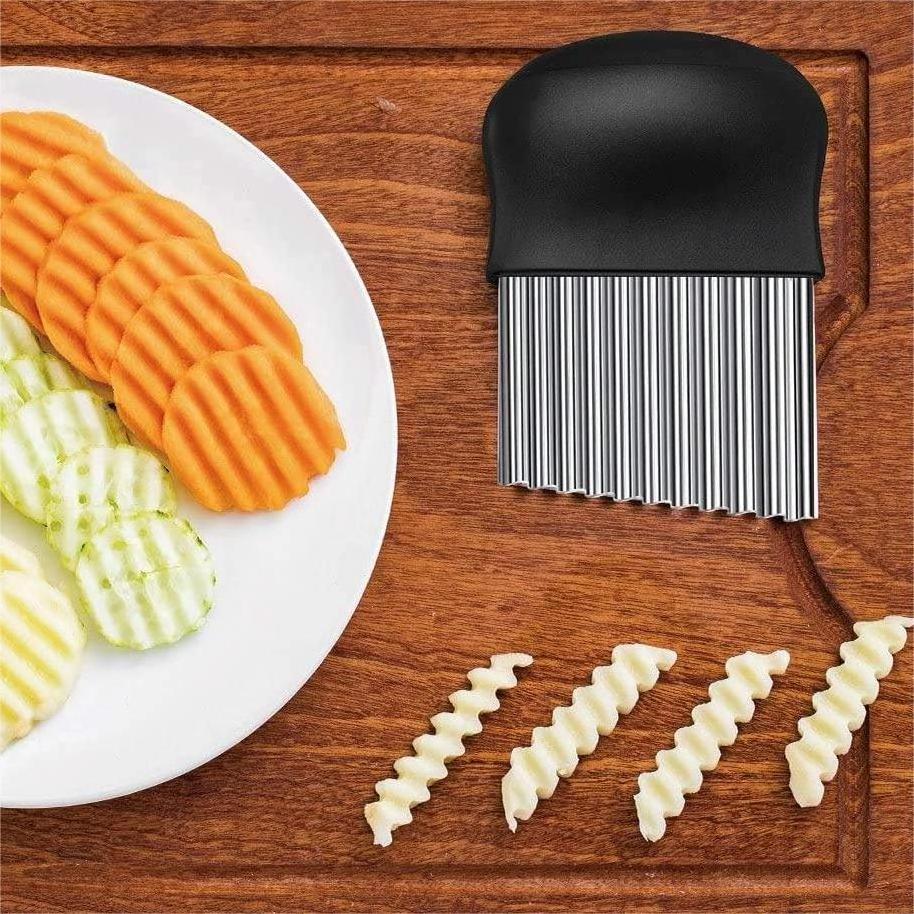 Kitchen Gadgets Fry Slicer Steel Blade Wavy Crinkle Cutting Tool Salad Chopping Knife and Vegetable Potato Crinkle Cutter