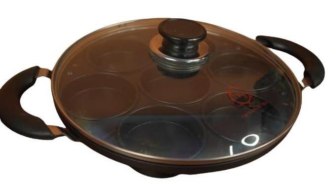 30cm Modern  Black Aluminum Alloy Pan with Non-Stick Glass Cover Multifunction Sustainable Heating for Light Cooking