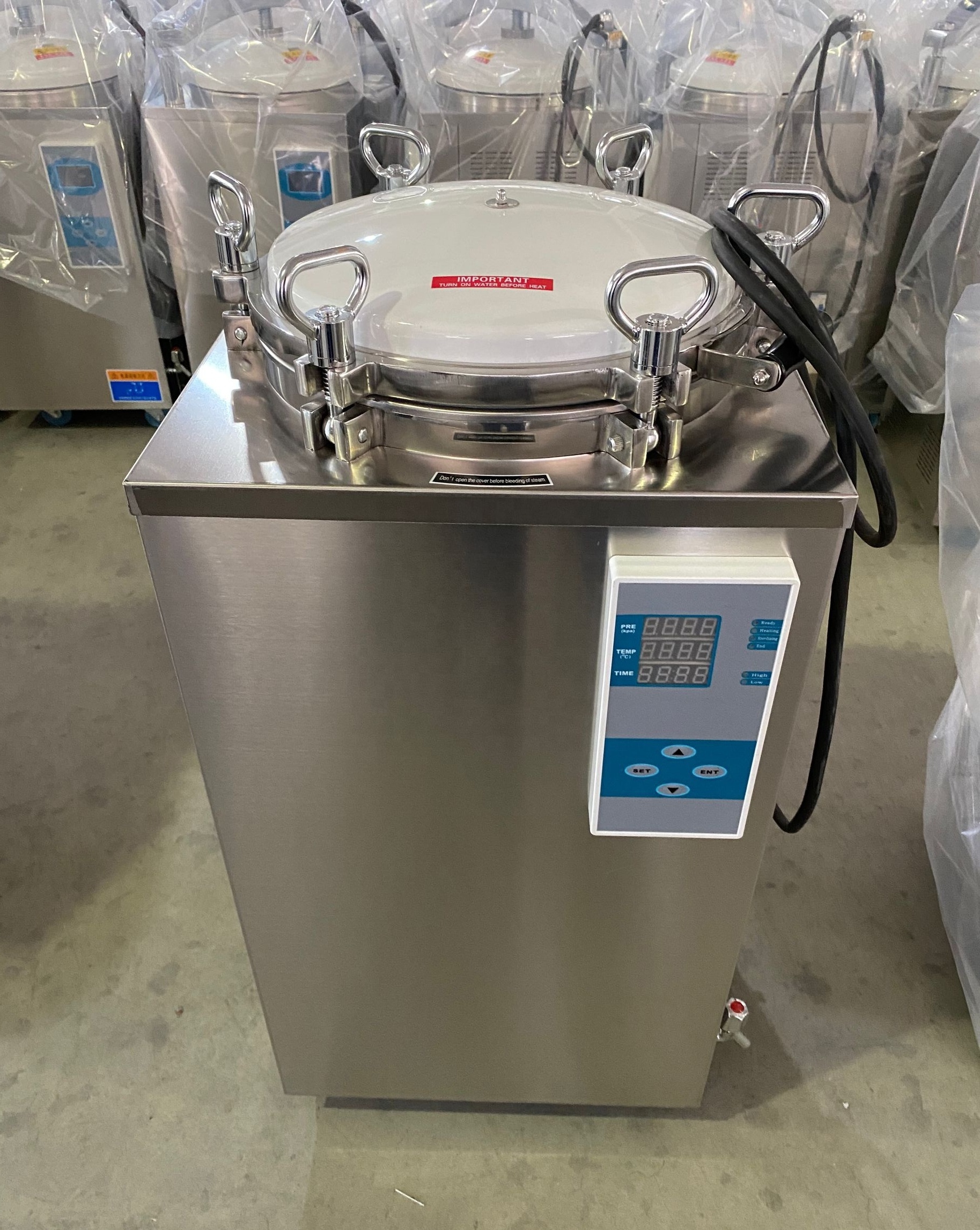 CHINCAN LS-LD Series 35L 50L 75L Pressure Steam Sterilization Equipments Vertical Autoclave