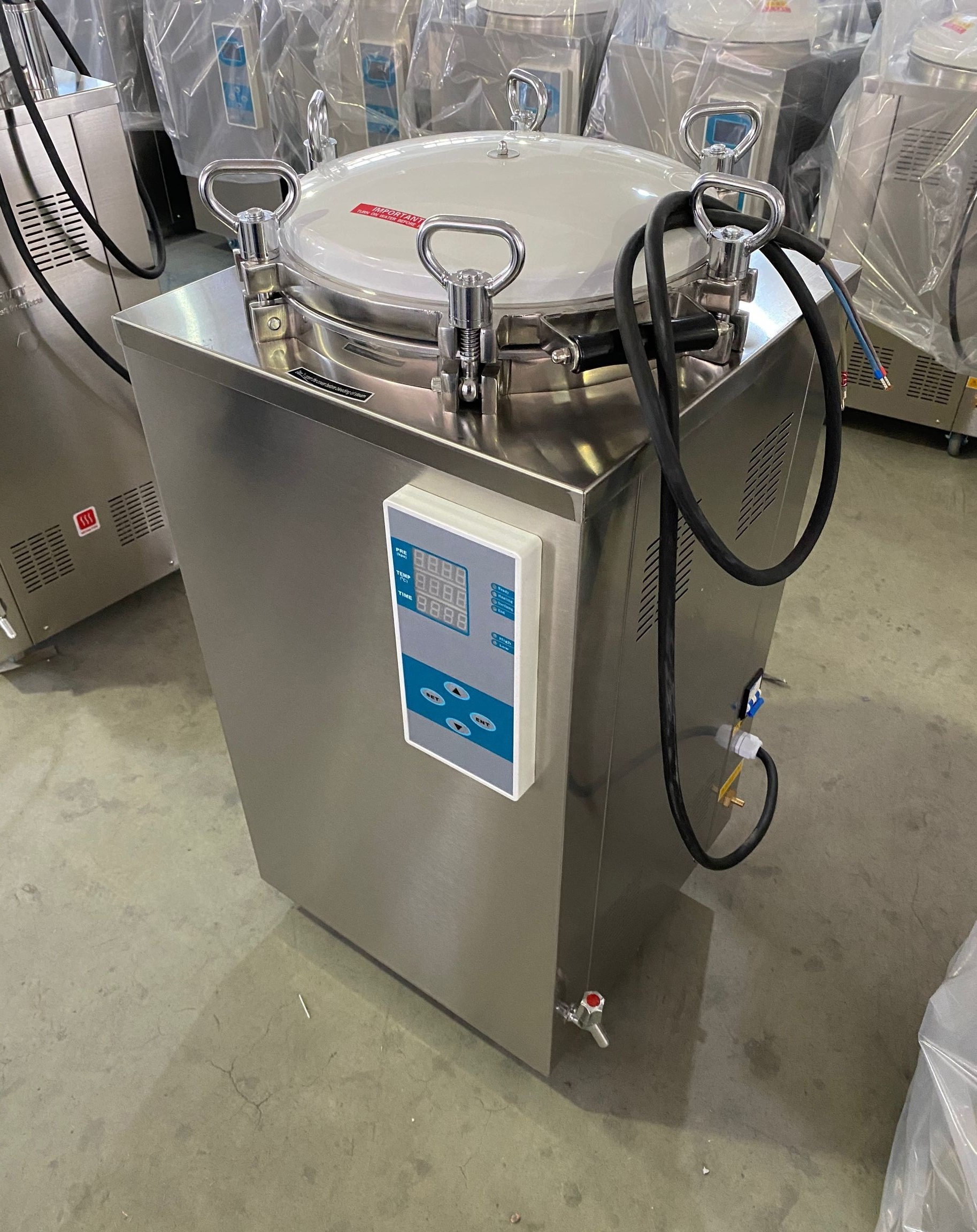 CHINCAN LS-LD Series 35L 50L 75L Pressure Steam Sterilization Equipments Vertical Autoclave