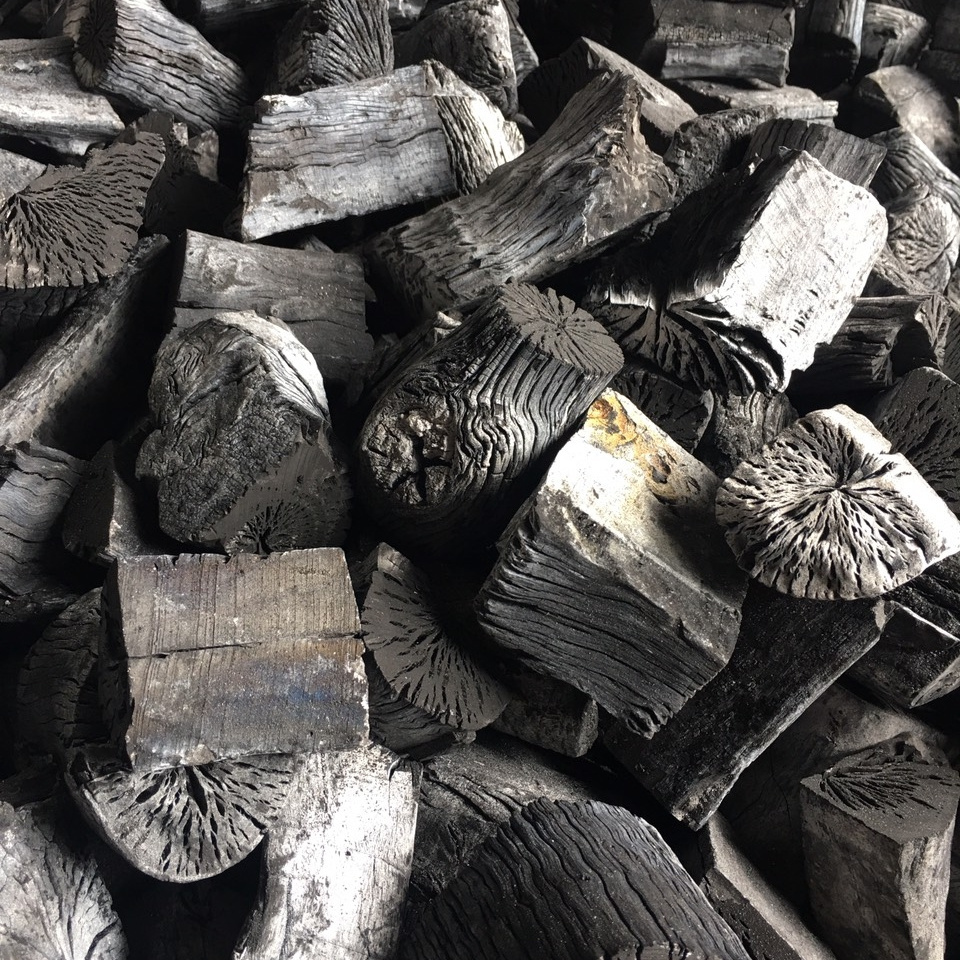 Quick lighting  high quality and long burning time  natural hardwood white lychee  charcoal