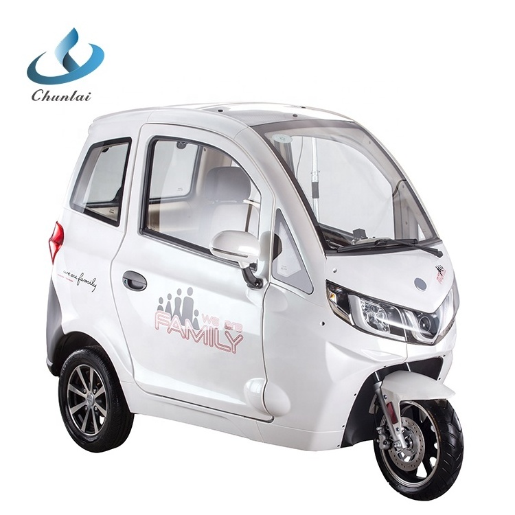 Hot sale enclosed electric tricycle with passenger seat 3 wheel electric mobility scooter for adult and elderly