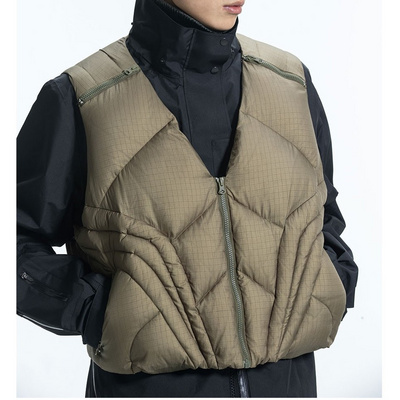 Exclusive V Eck Multi-paneled Wholesale Quilted Cropped Puffer Vest Men Zip Up Layered Puffer Vest