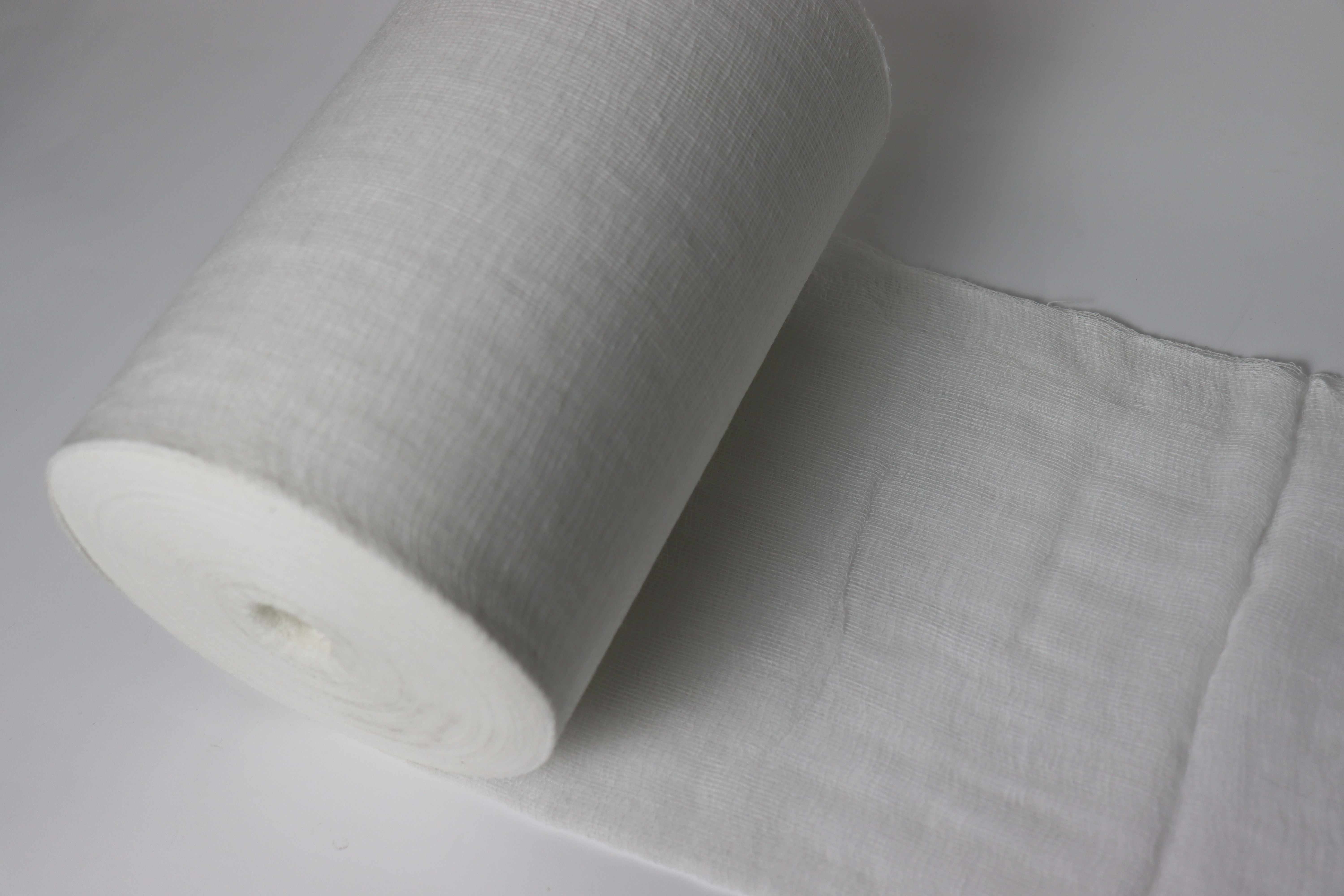 Low Price Comfortable Medical Surgical Absorbent 100% Cotton Gauze Roll