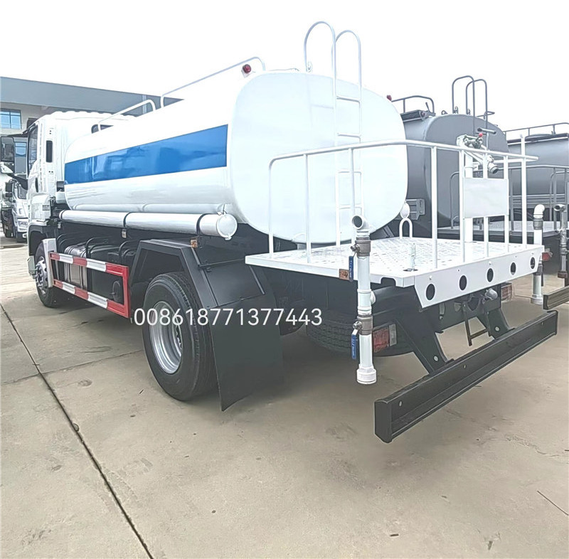 China Famous Brand New Dongfeng 4x2 6Wheel Tires Water Bowser 5000L Tanker Truck Water Sprinkling Tank Truck For Cleaning Road