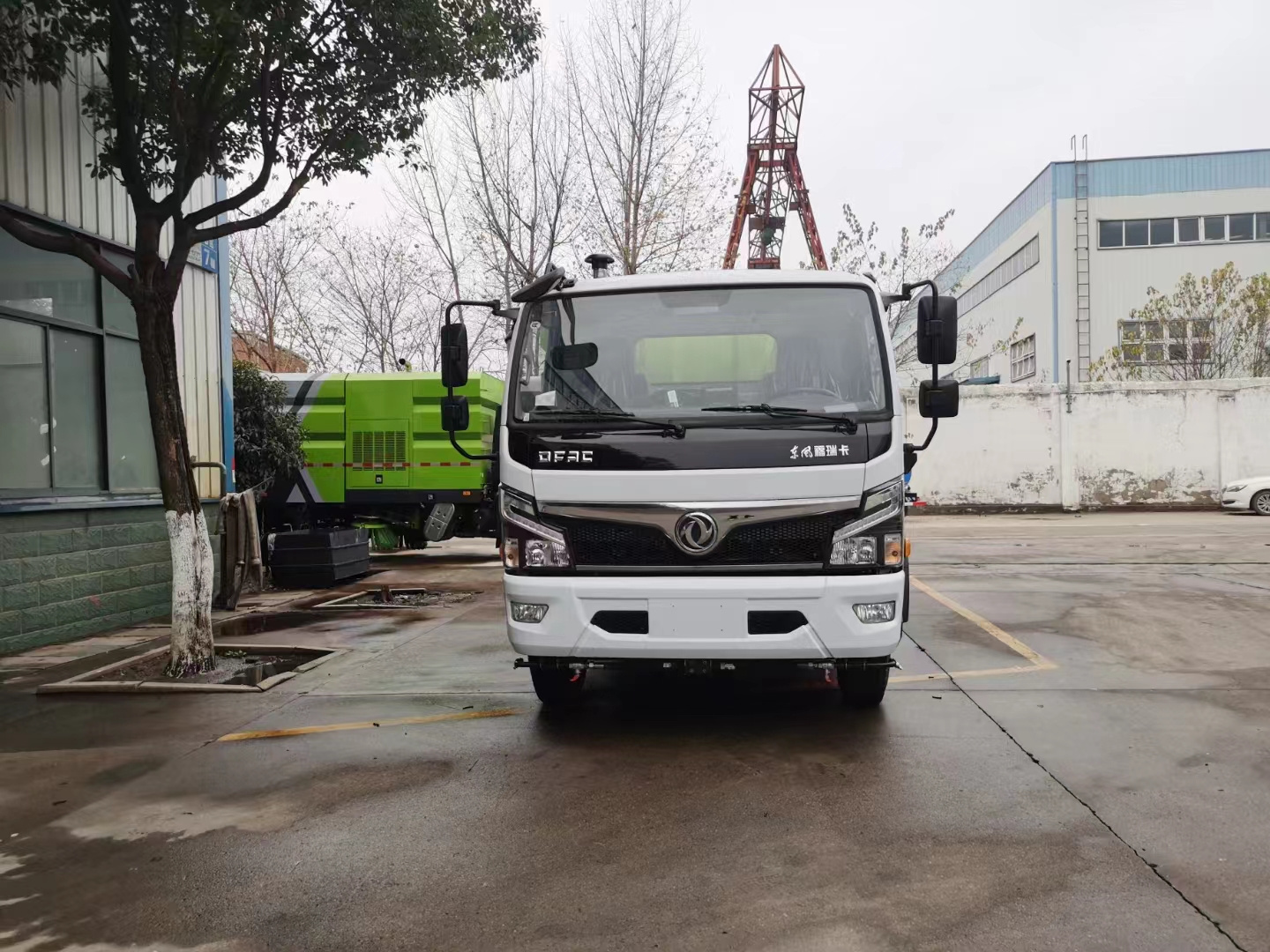 Vacuum Road Sweeper Truck Street Cleaning Vehicle with I-SUZ-U truck