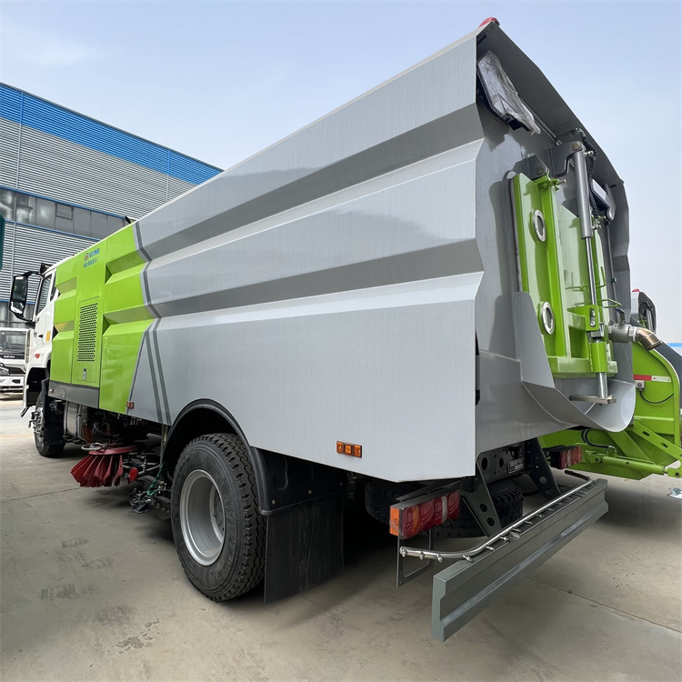 2023 new China Euro 4 4*2  mini street brush road truck sweeper price