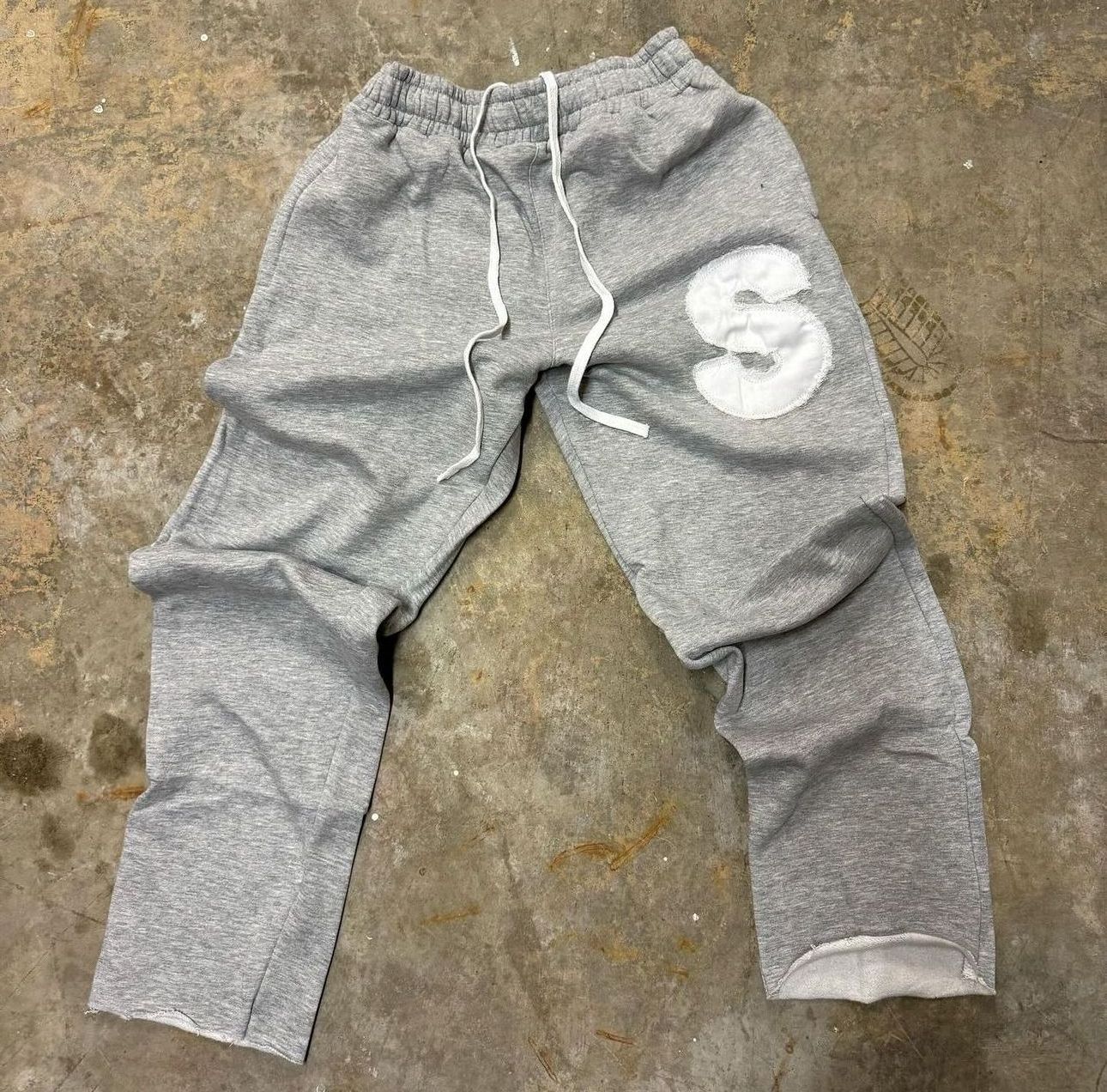 Custom Logo Bulk Applique Graphic Embroidered Patches Stacked Flare Sweat pants Acid Wash Mens Jogger Flared Pants