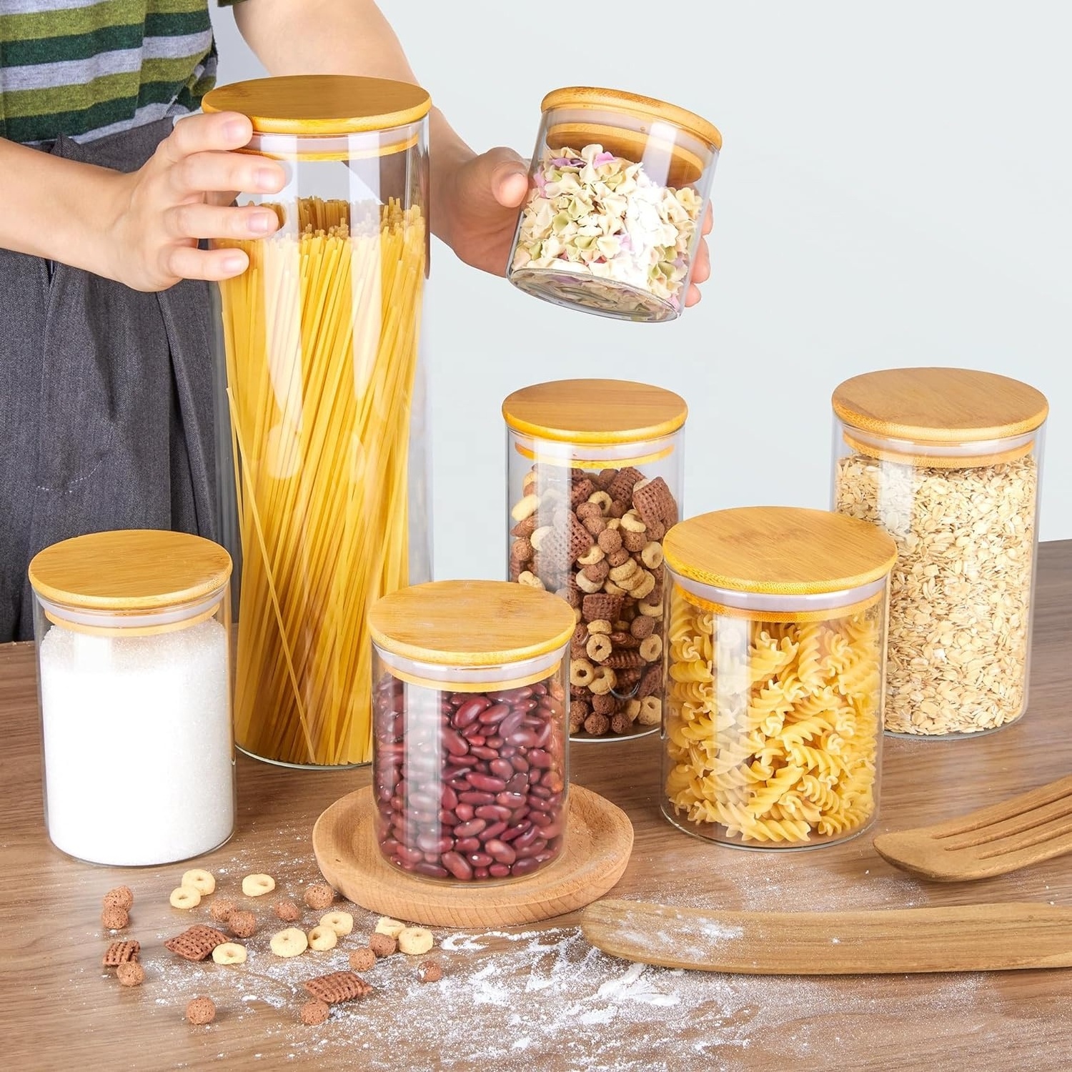 Free Match Full Sizes Customizable High Borosilicate Transparent Glass Food Storage Jar With Airtight Bamboo Lid