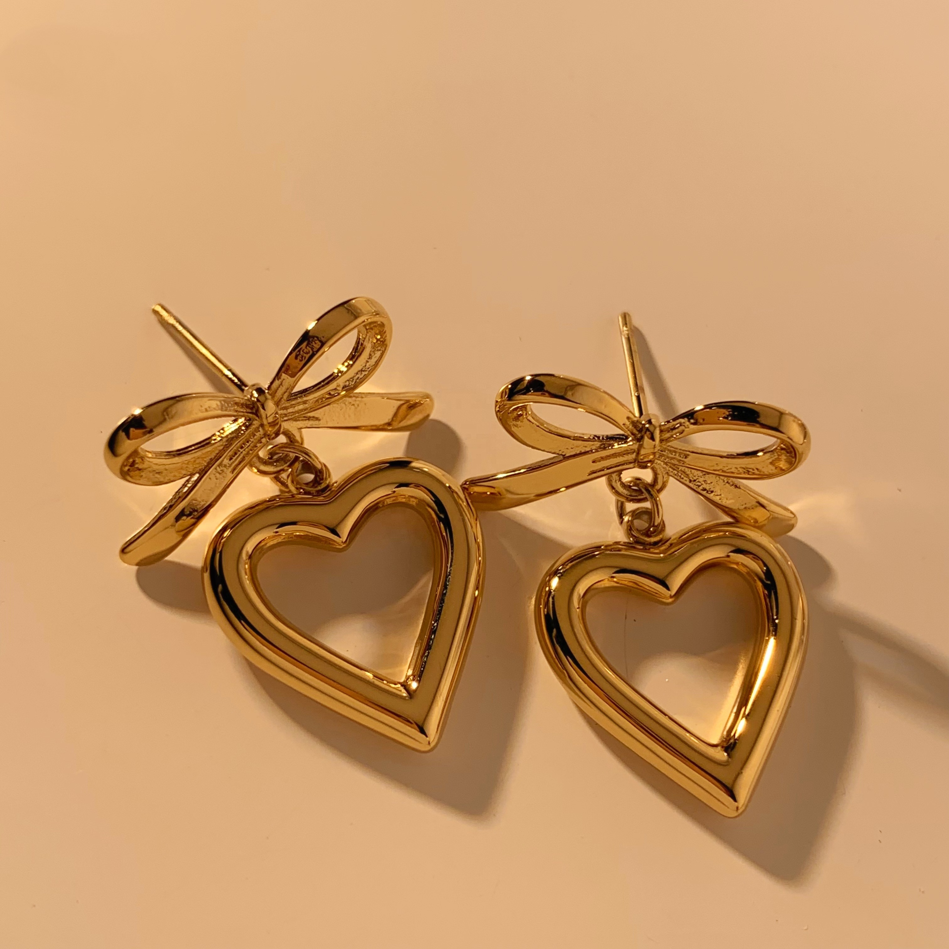 2024 Wholesale Jewelry Bow Knot Earrings Stainless Steel Gold Plated Jewelry Heart Bow Stud Earrings For Women