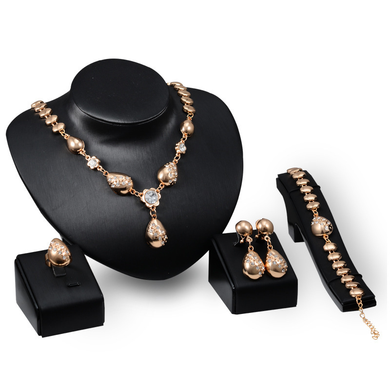 CLARMER Wholesales Fashion Metal alloy Women Jewelry Set Saudi 18K Gold Plated Custom Cheap Bridal African Jewelry Set