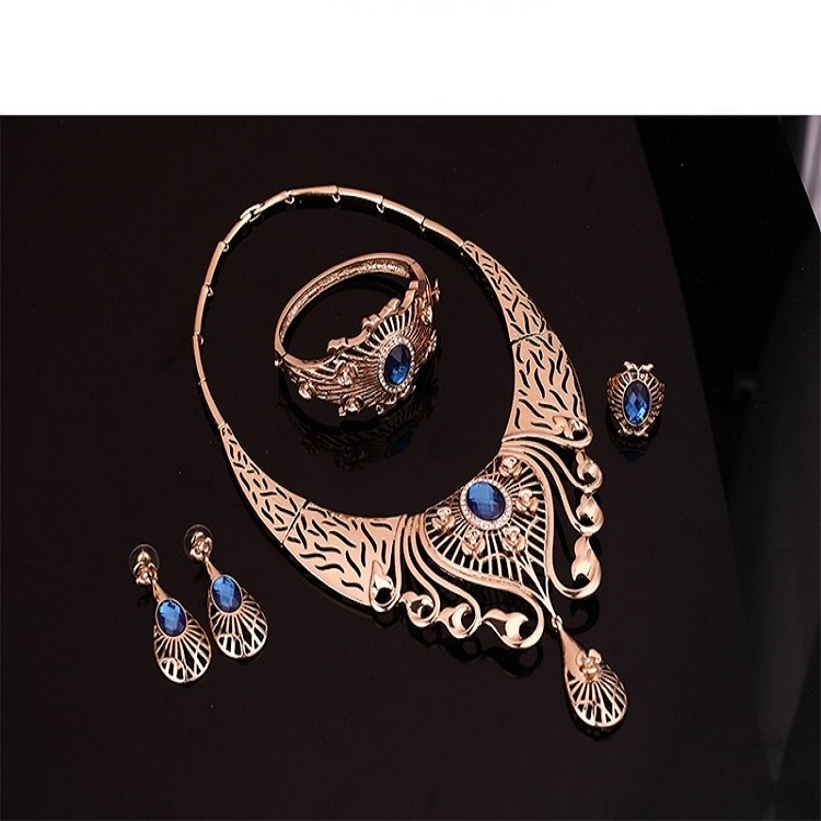 Fashion 4 Pcs Women African Jewelry Sets Statement Luxury Big Crystal Saudi 18K Gold Plated Dubai Wedding Bridal Jewelry Set