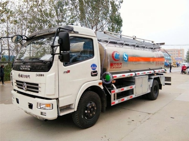 top sell right hand drive fuel tanker truck 8000L Aluminium refueling tanker truck