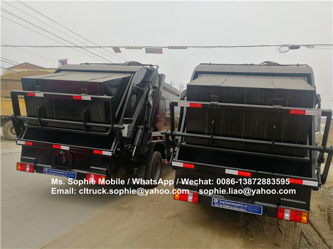 Howo 4x2 4000L Compactor Trash Can Garbage Truck skip refuse garbage compactor truck with rear bin lifter