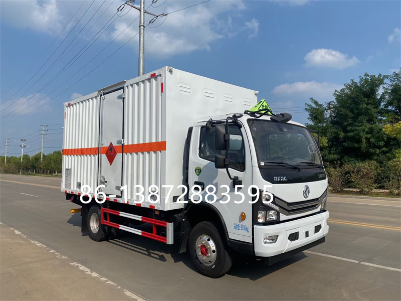 6 wheels 6 tons small cargo box van truck for special goods transport and delivery Dongfeng brand