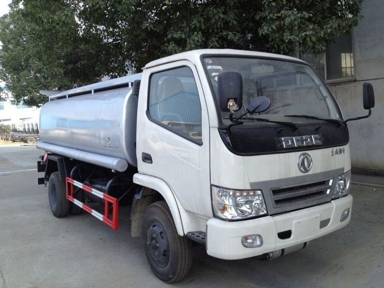 Chengli factory super quality chinese dongfeng 4x2 mini oil fuel tank truck