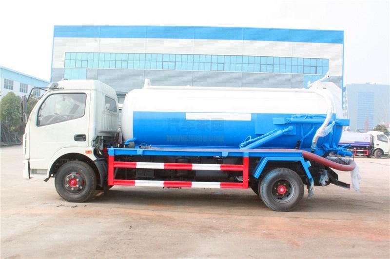 CLW Dongfeng mini vacuum septic tank truck 8 tons vacuum sewage suction truck for sales