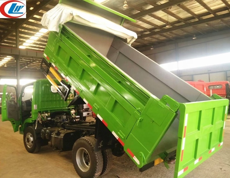 Low price small size sand tipper truck dongfeng 4x2 5 ton tipper truck