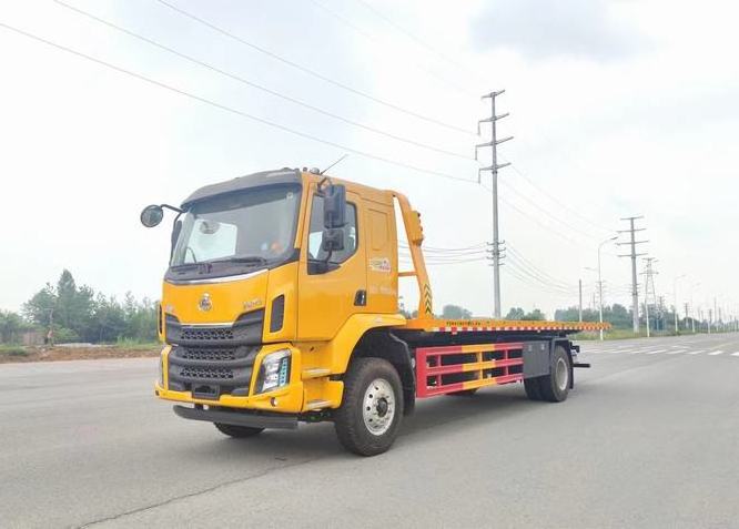 Dongfeng platform wrecker truck 4x2 tow truck flat bed with crane