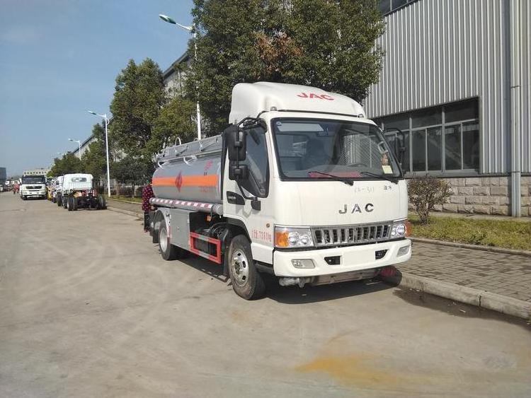 1cbm -6cbm Mobile oil tanker  LPG LNG Filling Gas Refuel Station Tanker Truck for Sale