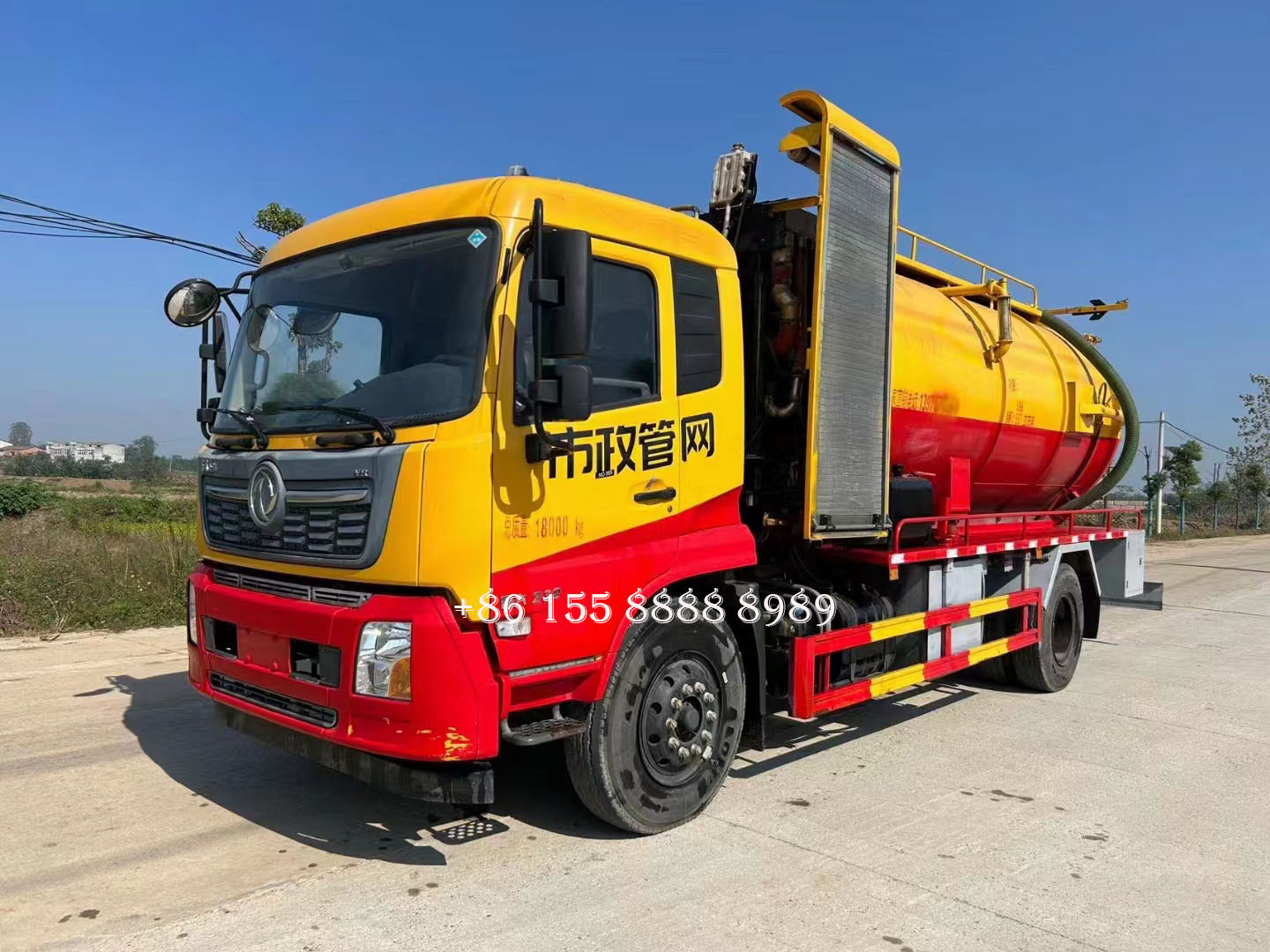 Dongfeng Tianjin Vacuum Sewage Suction Truck 4x2 new septic tank vacuum sewage suction truck