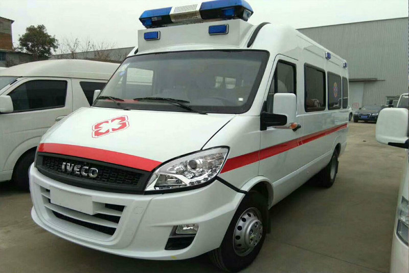 Newest equipped with complete medical equipment ambulance car