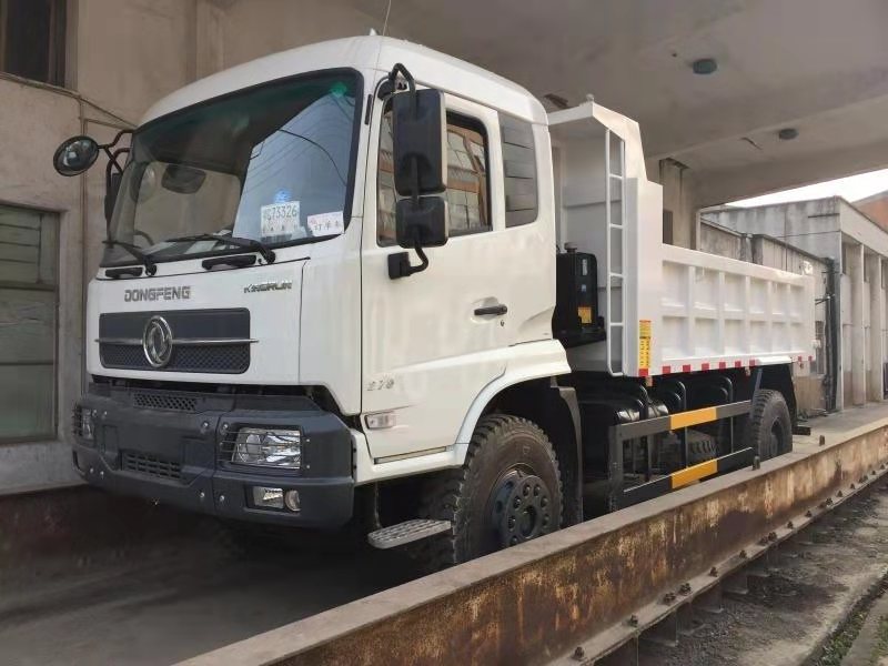 4x2 Dongfeng Brand 10 tons to 15 tons Dump Tipper Truck with 180hp Engine