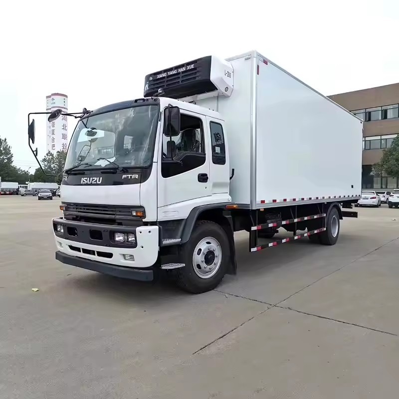 Japan new or used 36cbm frozen food truck refrigerator isuzu refrigerated truck for sale