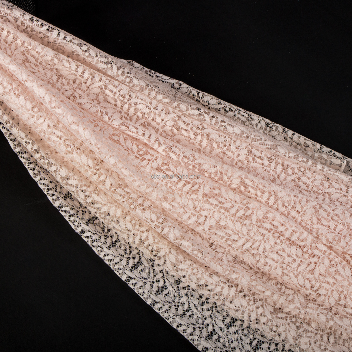 100% Polyester Tulle Leafage Embroidery Tulle Fabric Breathable Hollow Knitted Mesh Dresses Garment Accessories