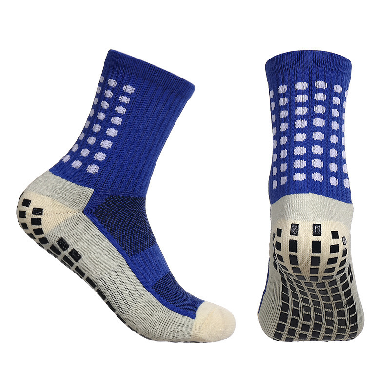 Cmax 2024 High Quality Anti-Slip Grip Soccer Socks for Men Custom Design with Logo Wholesale Football Sports Socks