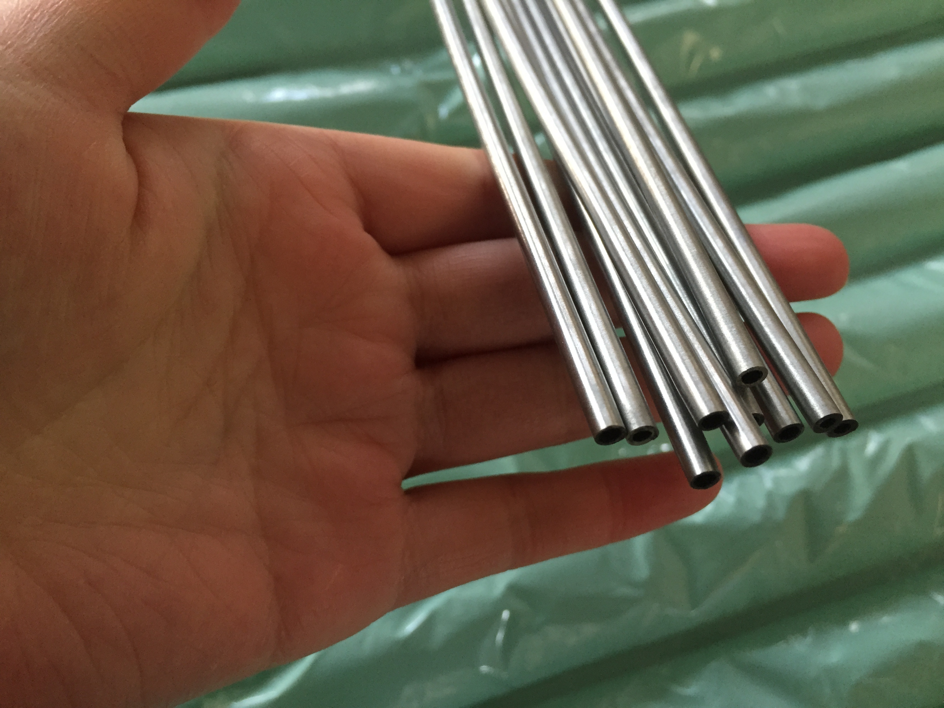 Price per kg Shape Memory Alloy ASTM F2063 Ti-Ni Alloy Nitinol tube Price